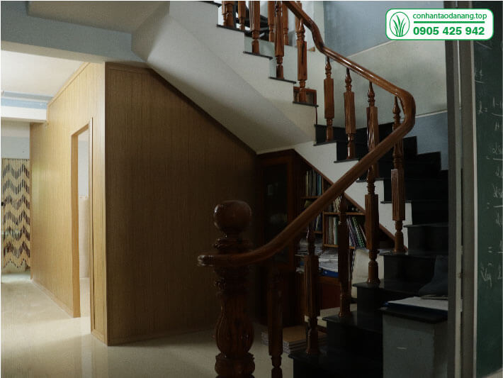 thi-cong-tam-op-vach-ngan (8)